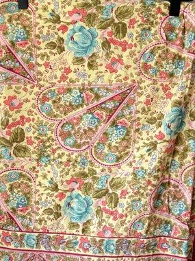 Vintage APRIL CORNELL Tablecloth
Pink Flowers Romantic XL Rectangle
60" X 102"